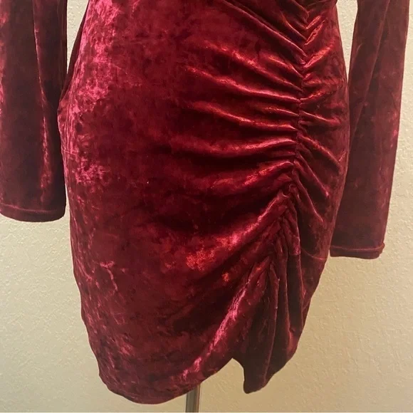 NWT Betsey Johnson Valentine Red Crush Velvet Dress M - Picture 3 of 13
